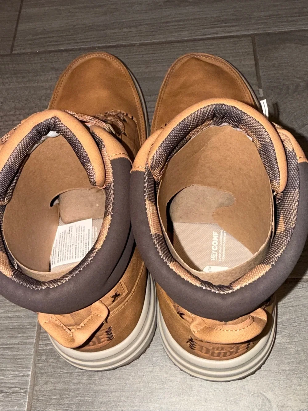 Hey Dude brand new